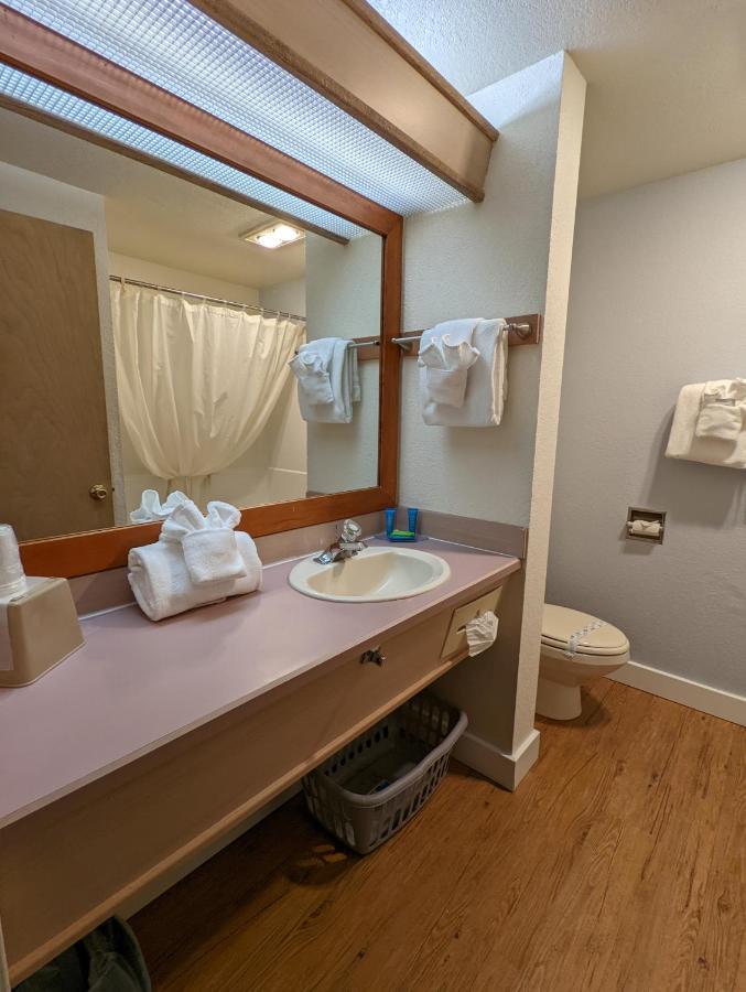Surfside Resort Rockaway Beach Bagian luar foto