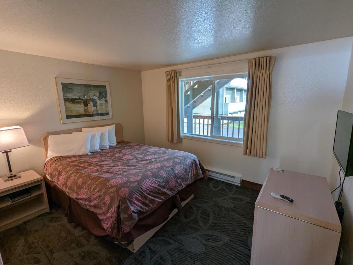 Surfside Resort Rockaway Beach Bagian luar foto