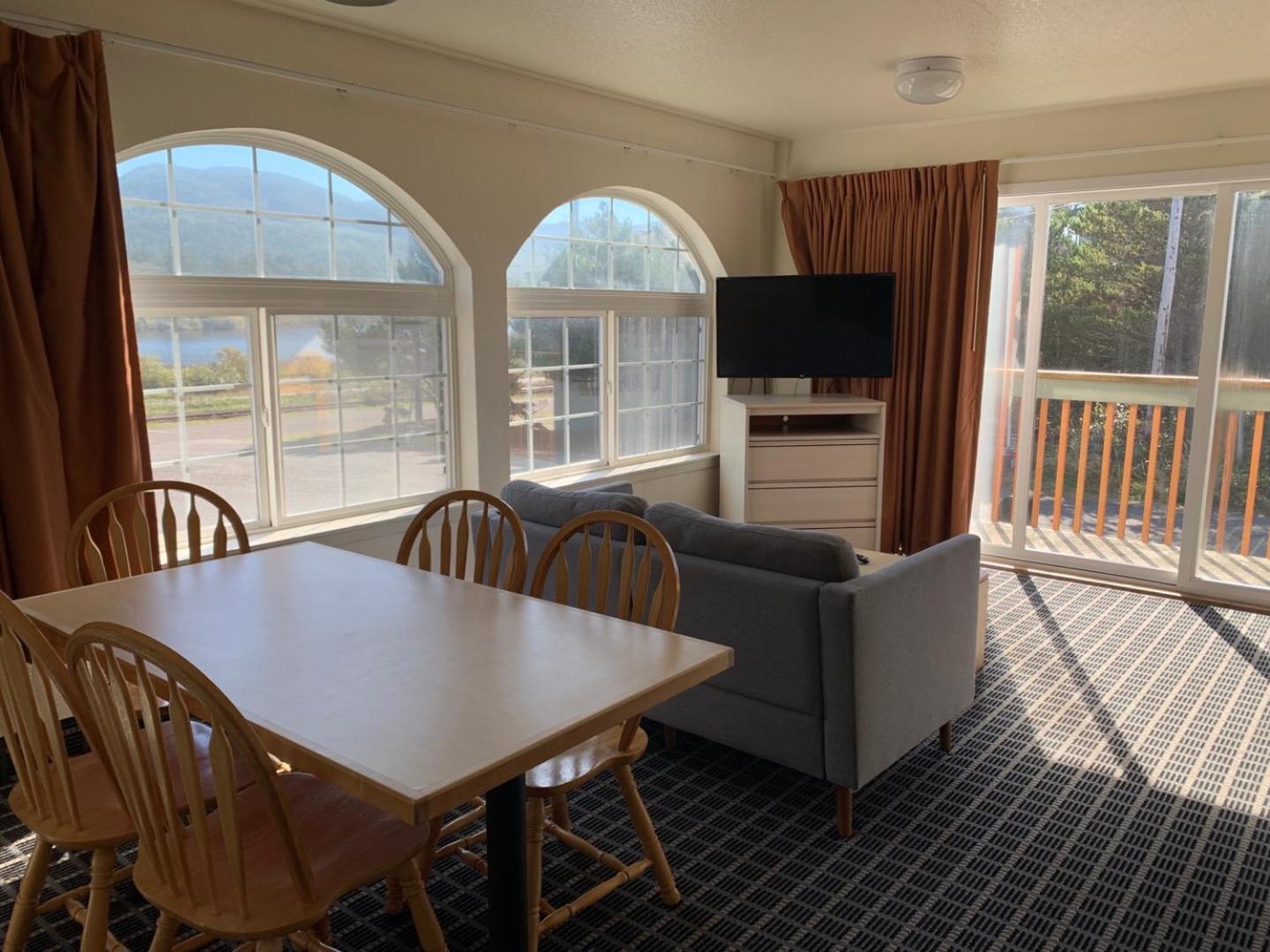 Surfside Resort Rockaway Beach Bagian luar foto