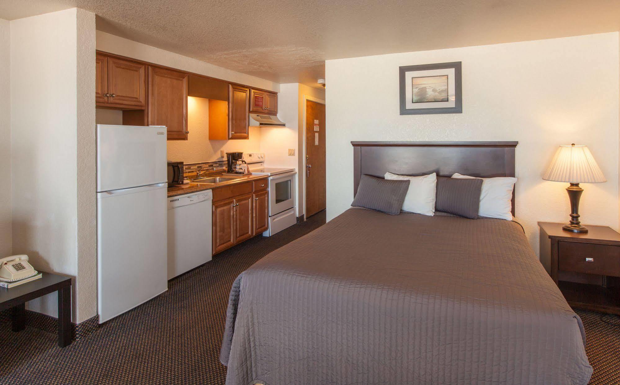 Surfside Resort Rockaway Beach Bagian luar foto