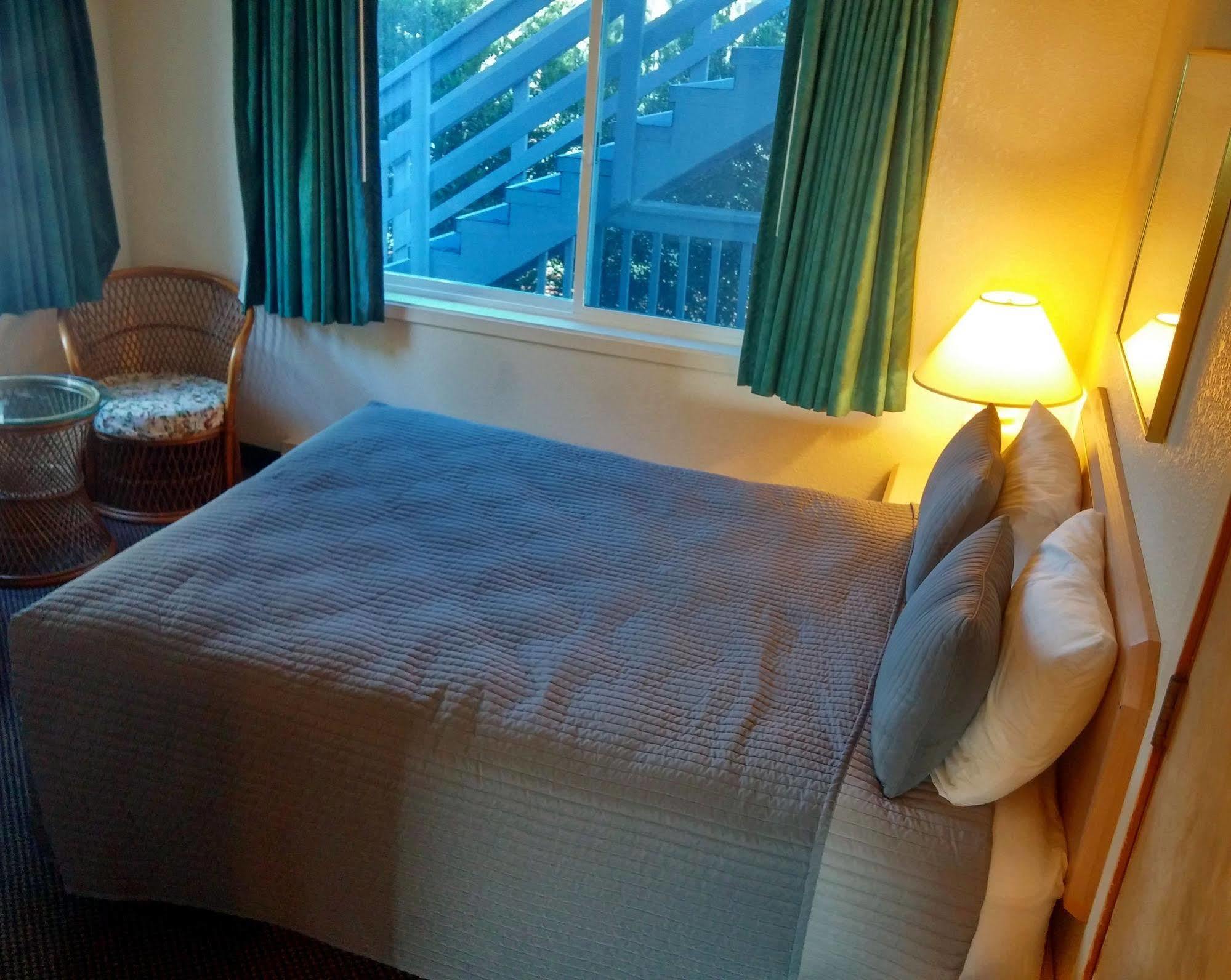 Surfside Resort Rockaway Beach Bagian luar foto